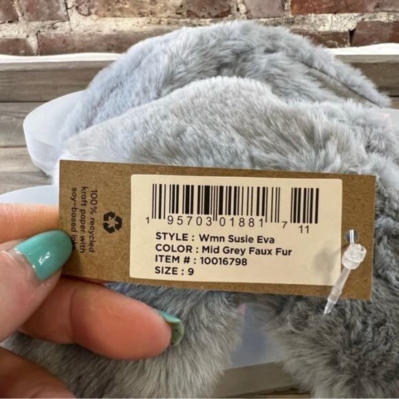 NIB TOMS Women's Susie Eva Slides Gray Faux Fur Fuzzy Cozy Slippers - Picture 7 of 9